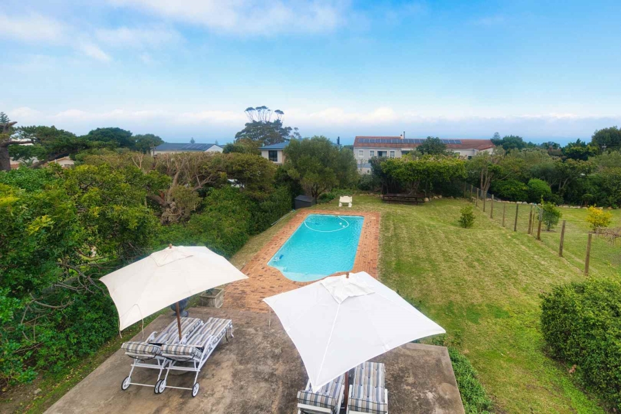 7 Bedroom Property for Sale in Voelklip Western Cape